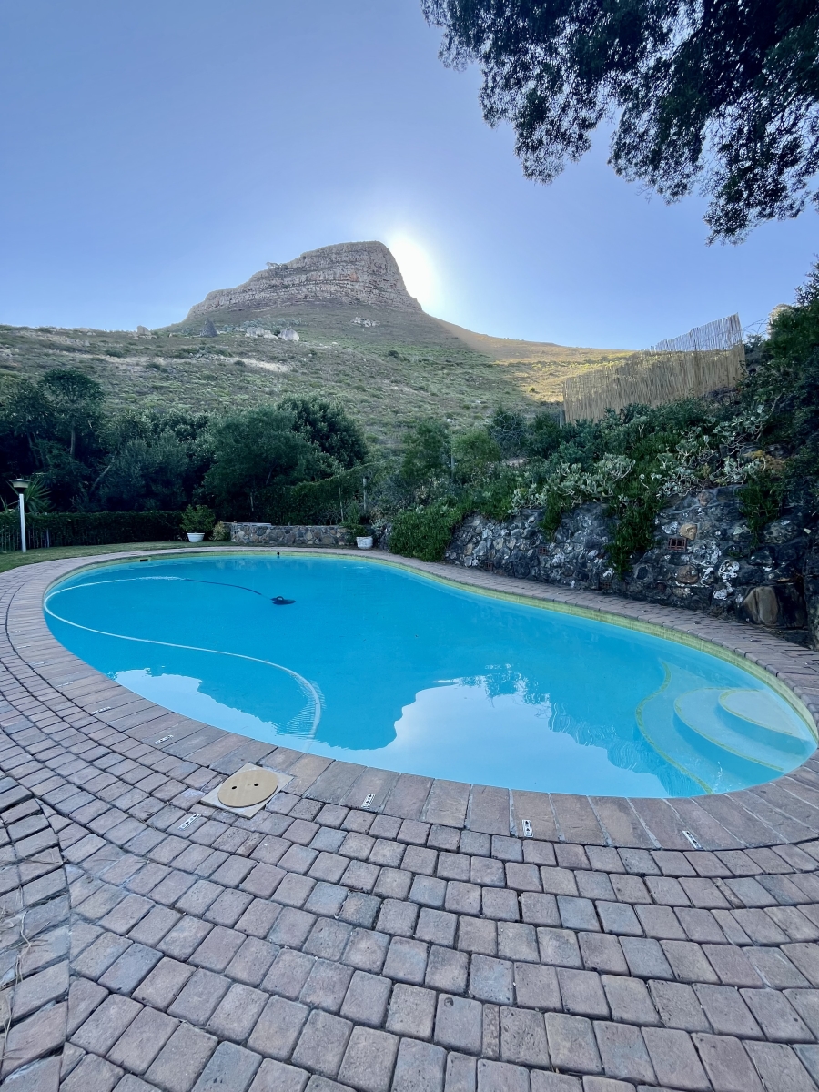 1 Bedroom Property for Sale in Tamboerskloof Western Cape